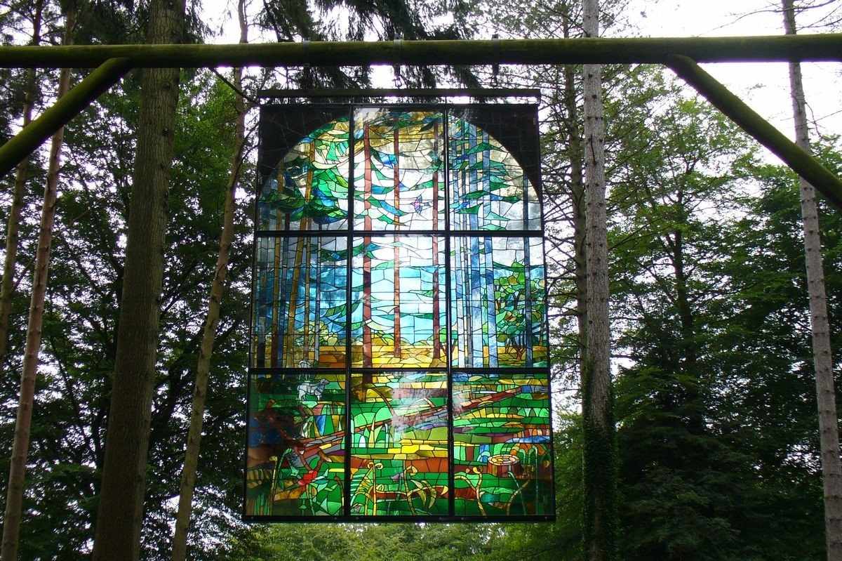 cathedral-stained-glass-window-hanging-in-forest-of-dean-sculpture-trail-things-to-do-in-the-forest-of-dean